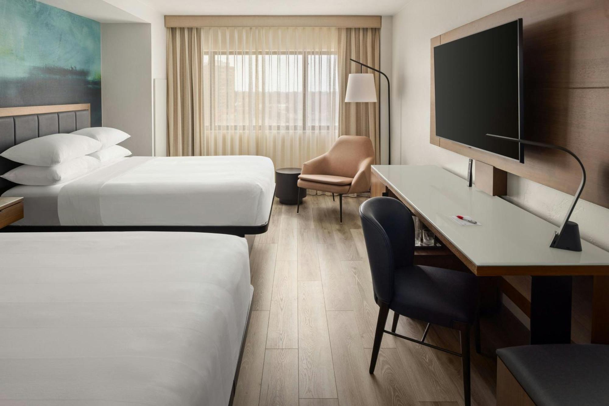 Oshkosh Marriott Waterfront Hotel & Convention Center Extérieur photo